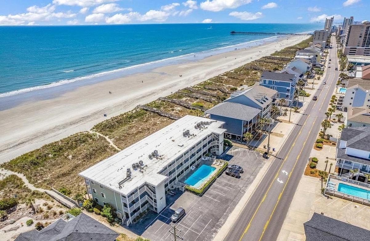 Beautiful Beachfront-Oceanfront First Floor 2Br 2Ba Condo In Cherry Grove, North Myrtle Beach! Renovated With A Fully Equipped Kitchen, 3 Separate Beds, Pool, Private Patio & Steps To The Sand! Exterior foto